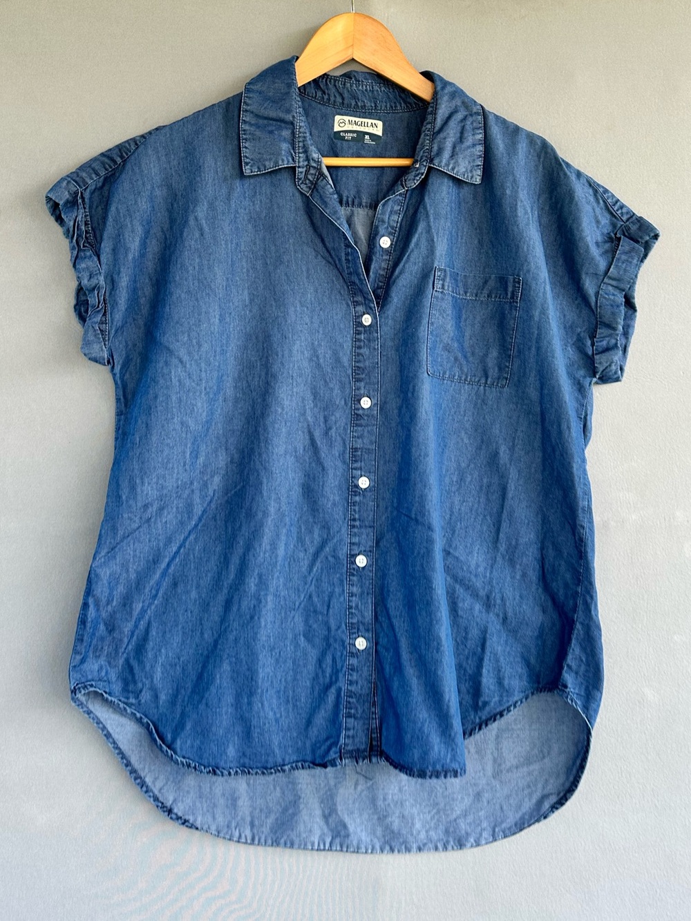 🎉5 for $45🎉  Magellan top blouse denim blue shirt size XL - Picture 2 of 7